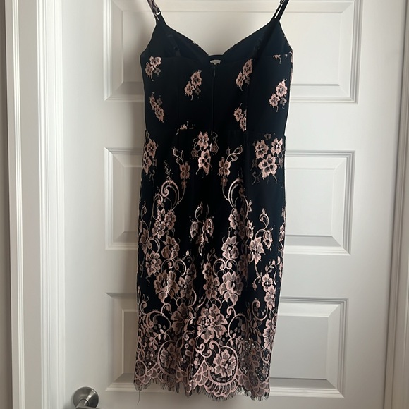 Le chateau dress - Picture 5 of 6